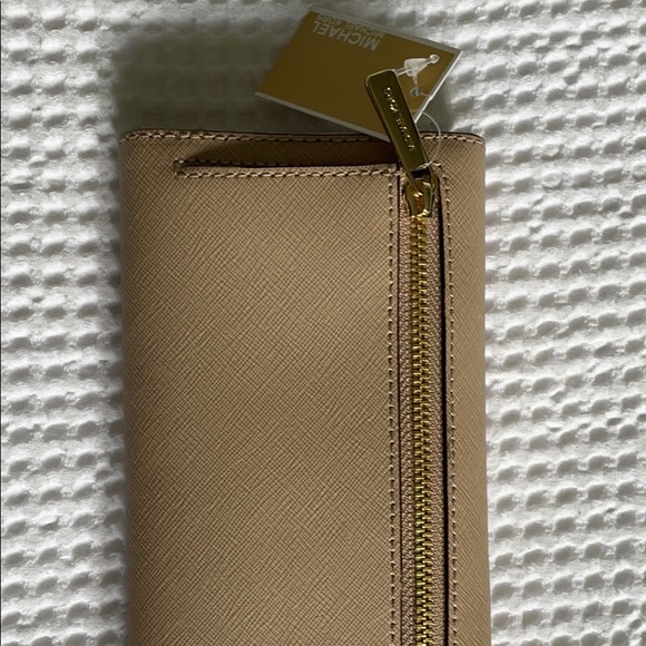 MICHAEL KORS WALLET - Picture 2 of 3